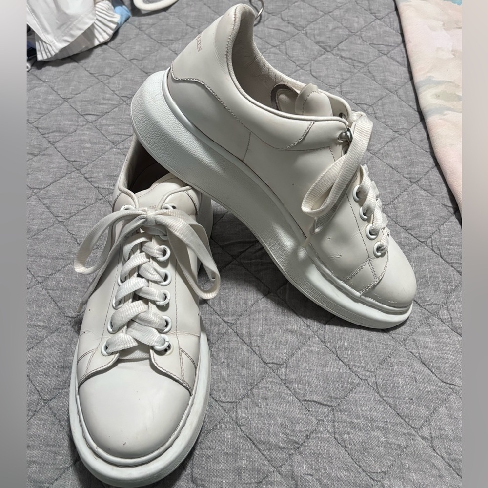 White Alexander Mcqueens